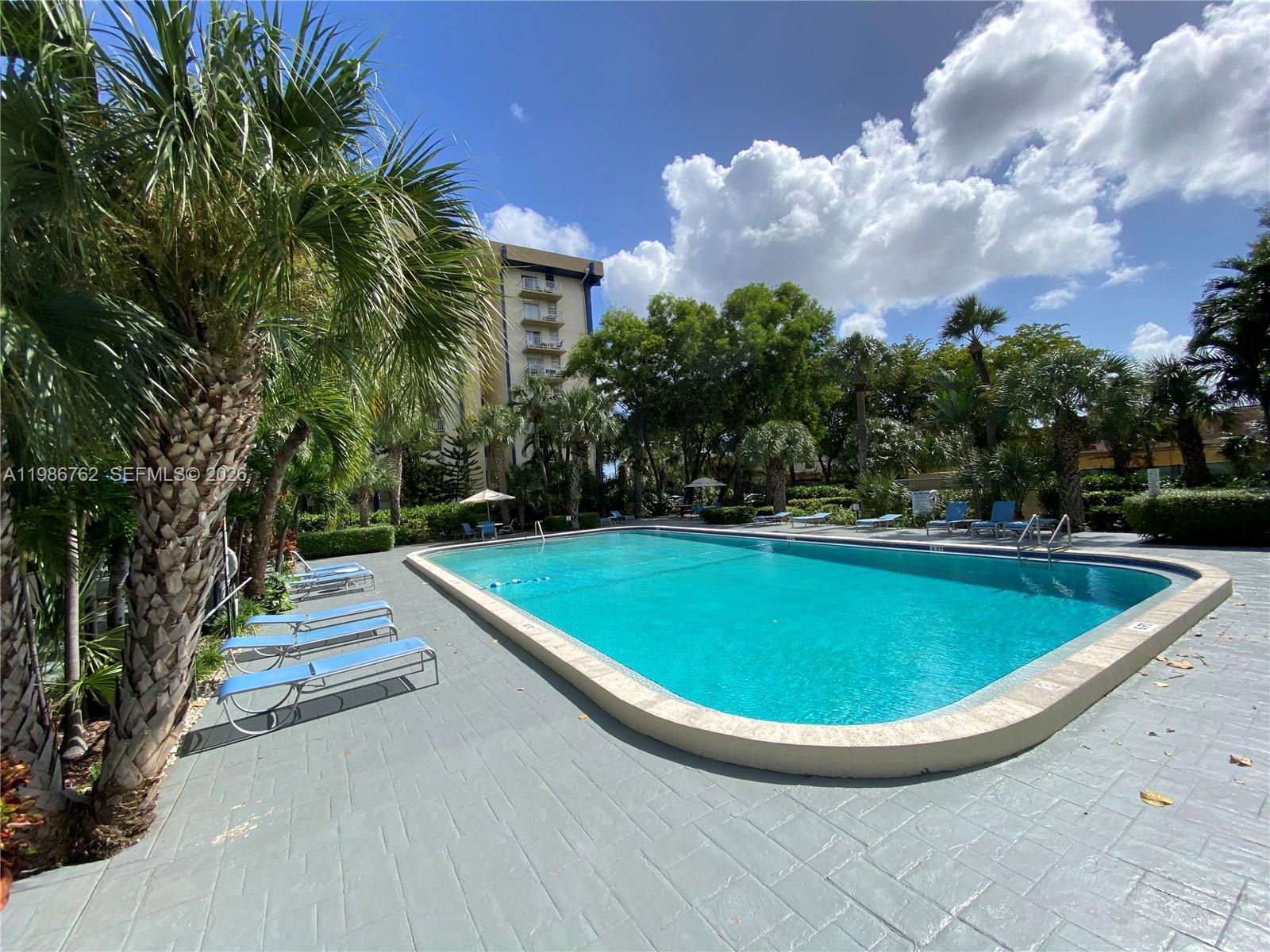 YOLANDA VILLAS - Residential Lease