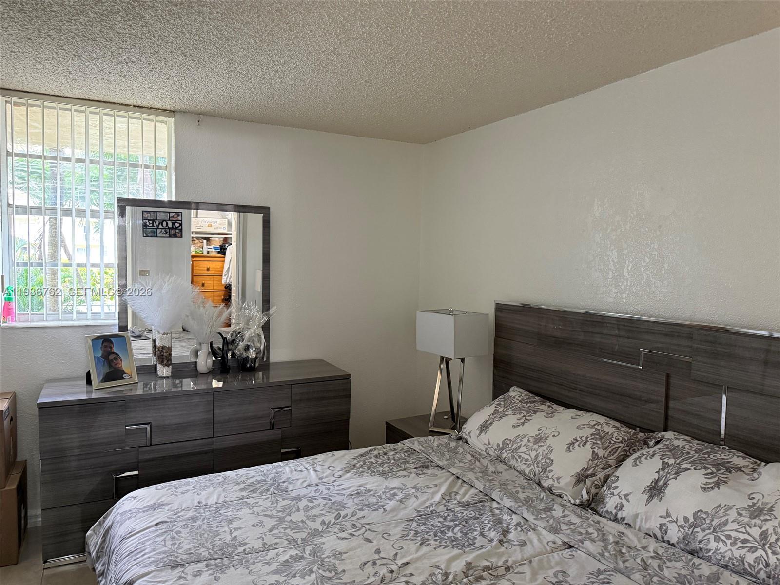 YOLANDA VILLAS - Residential Lease