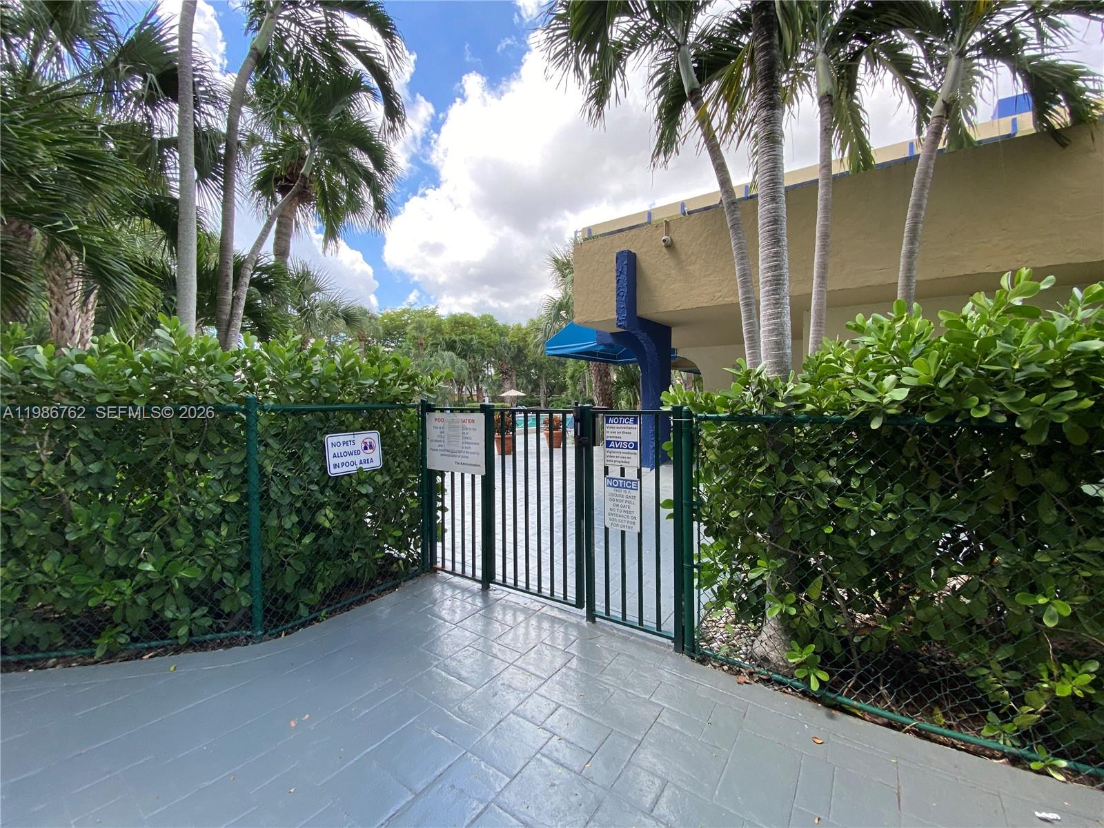 YOLANDA VILLAS - Residential Lease