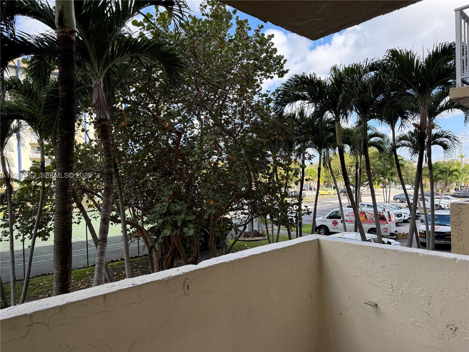 YOLANDA VILLAS - Residential Lease