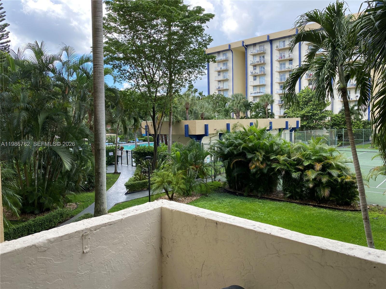 YOLANDA VILLAS - Residential Lease