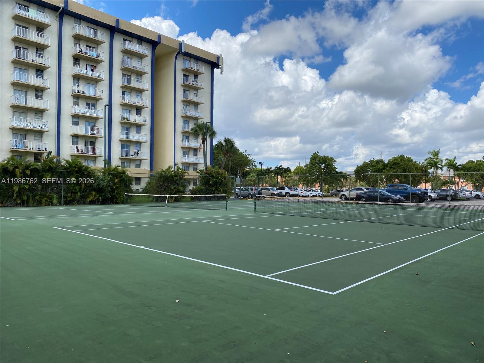 YOLANDA VILLAS - Residential Lease