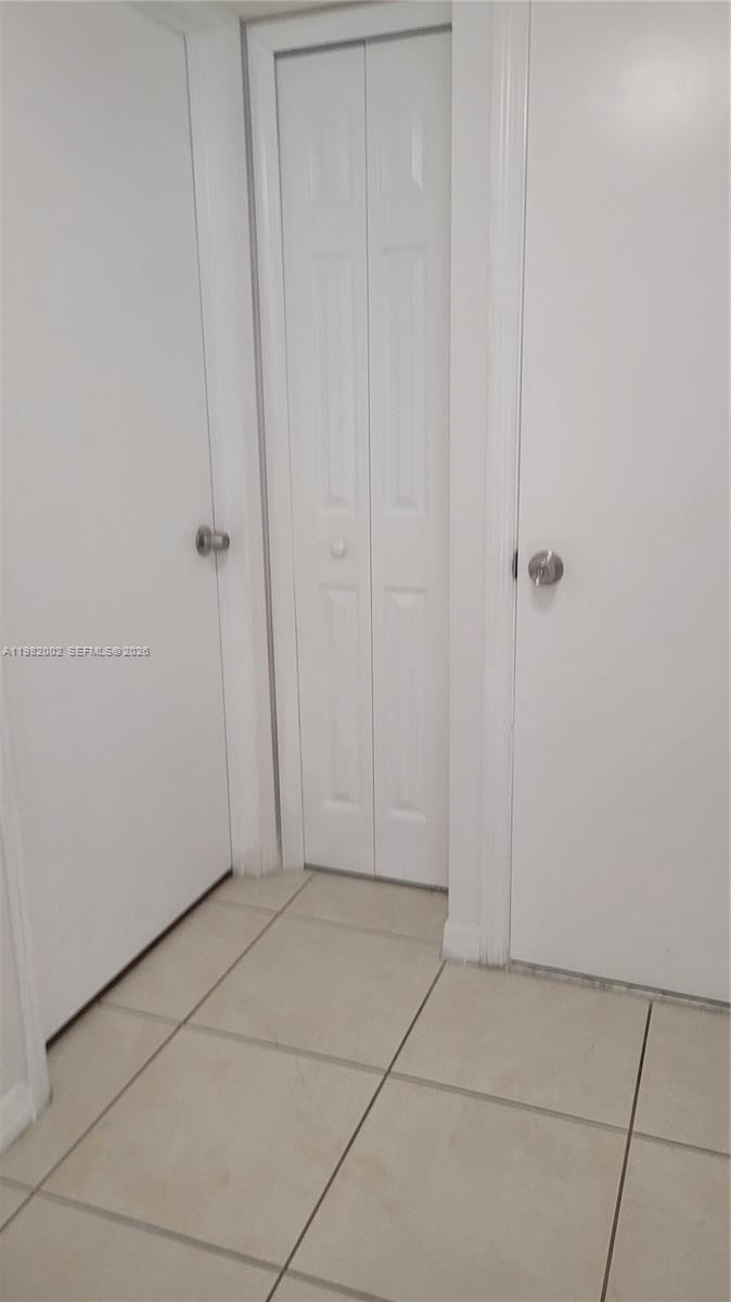 VENETIA GARDENS SOUTH CON - Residential Lease