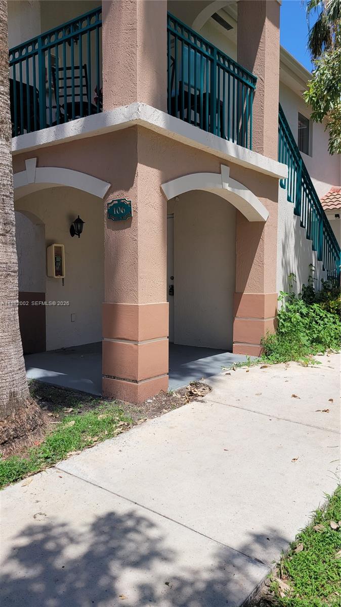 VENETIA GARDENS SOUTH CON - Residential Lease