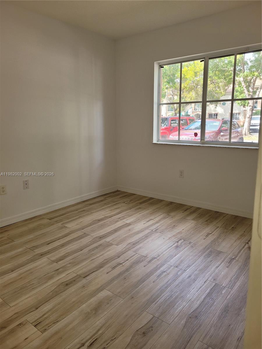 VENETIA GARDENS SOUTH CON - Residential Lease