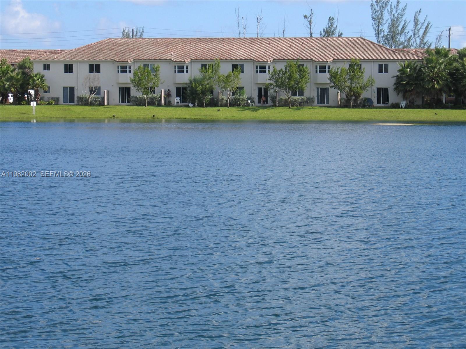 VENETIA GARDENS SOUTH CON - Residential Lease