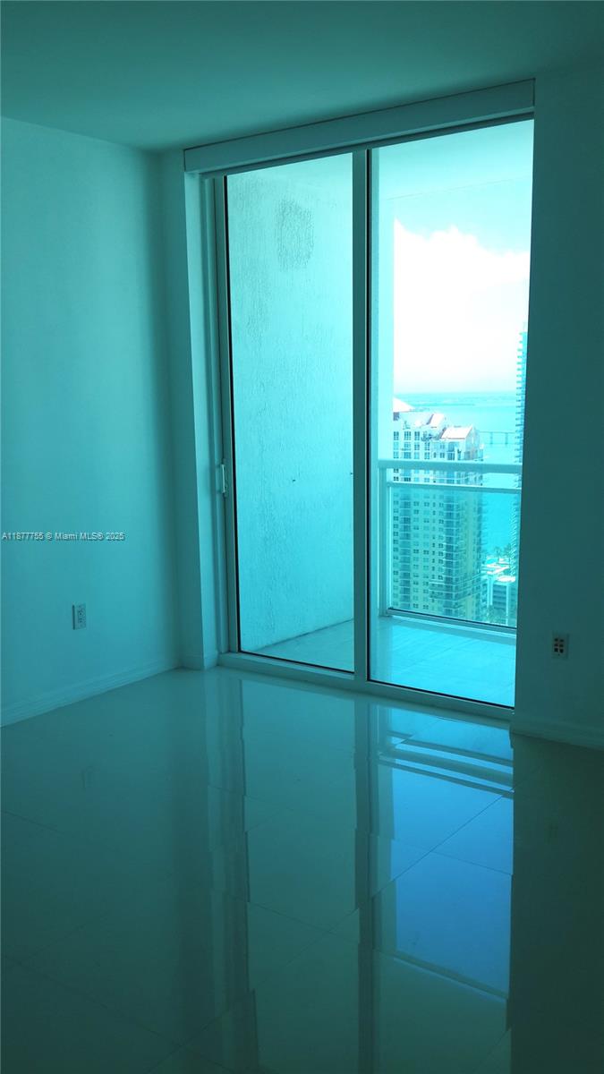 950 Brickell Bay Dr 4005