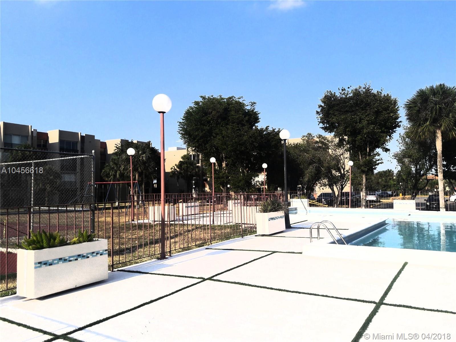 VERSAILLE GARDENS I CONDO - Residential Lease