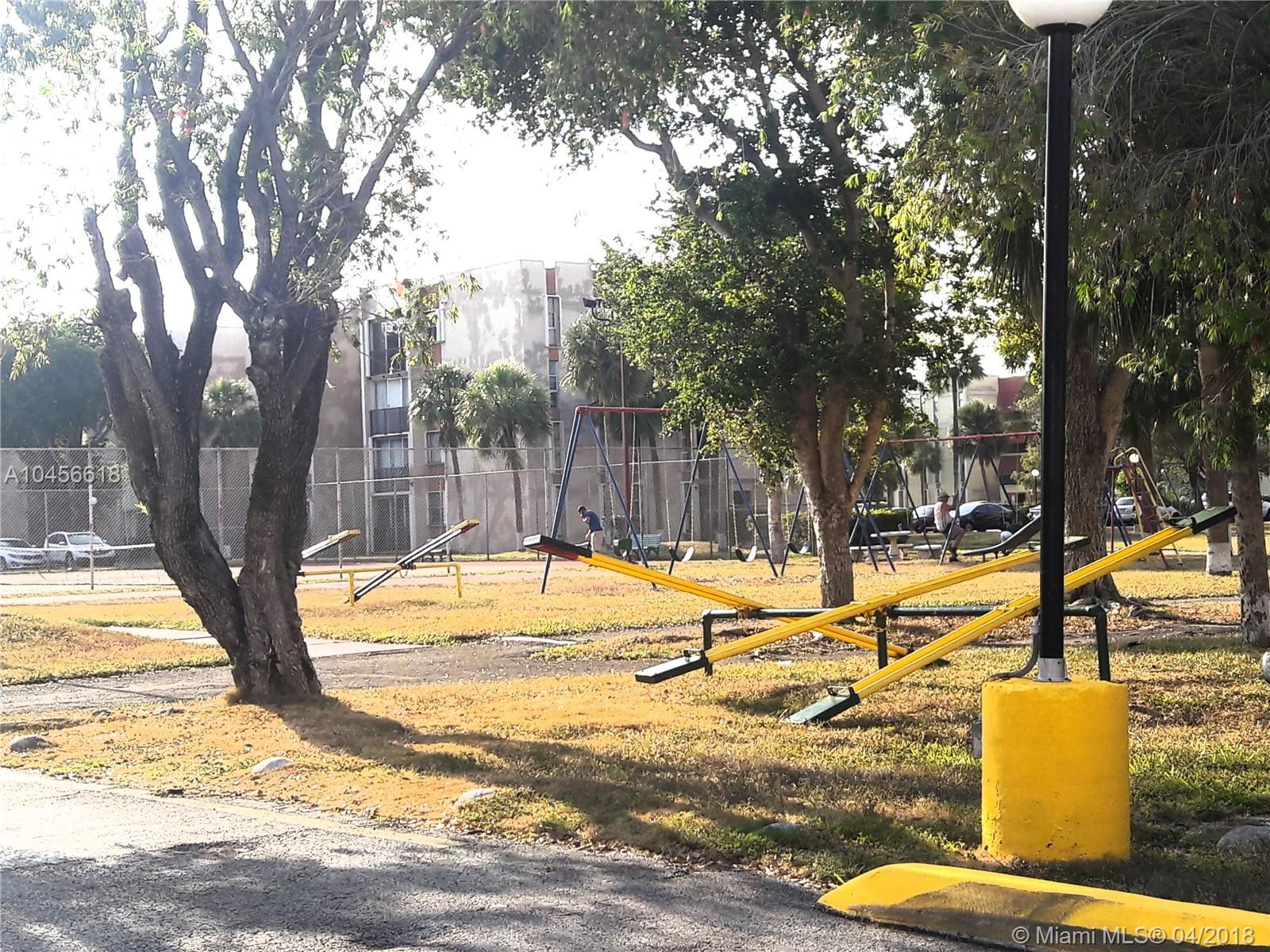 VERSAILLE GARDENS I CONDO - Residential Lease