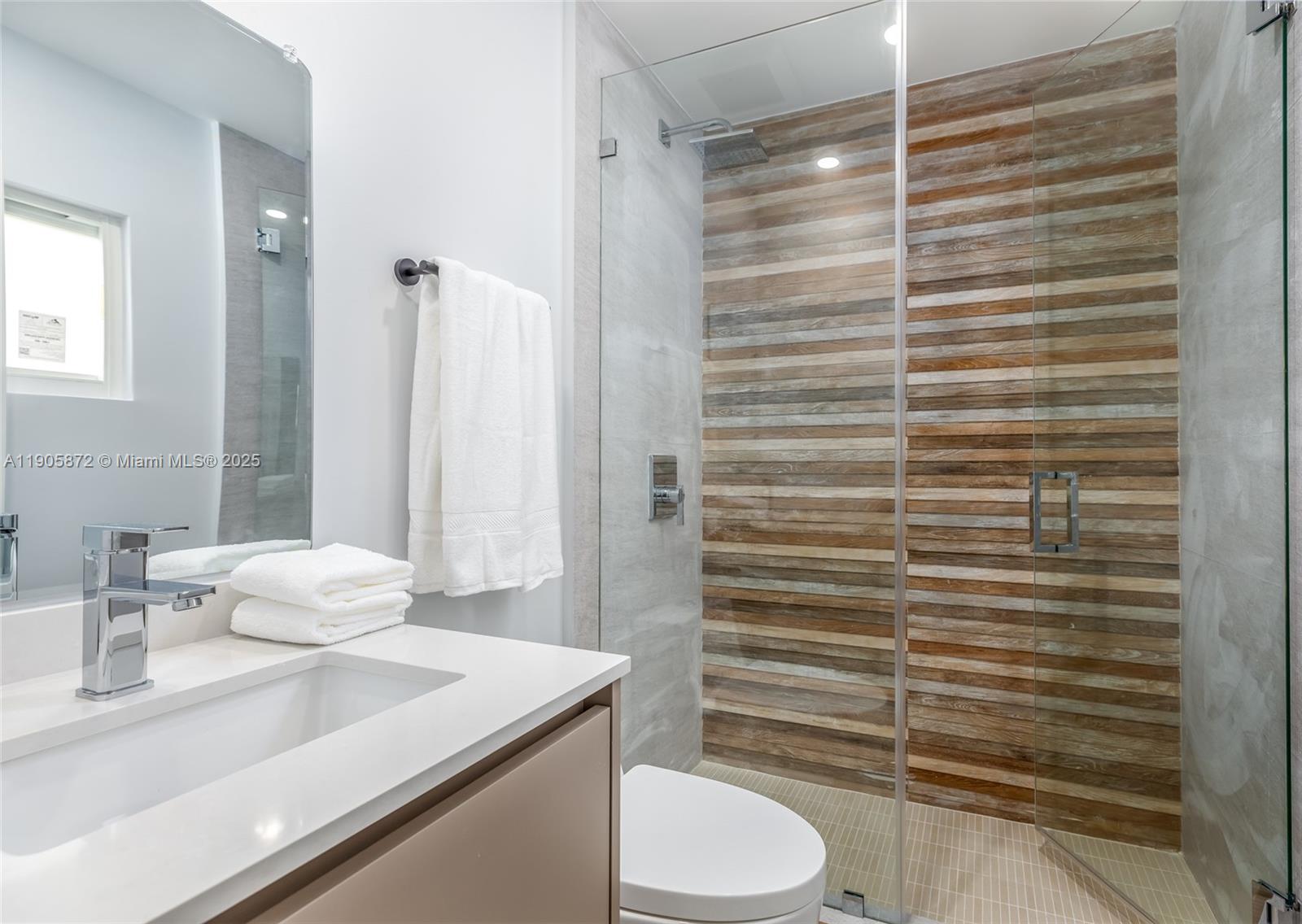 CRYSTAL HGTS - Residential Lease