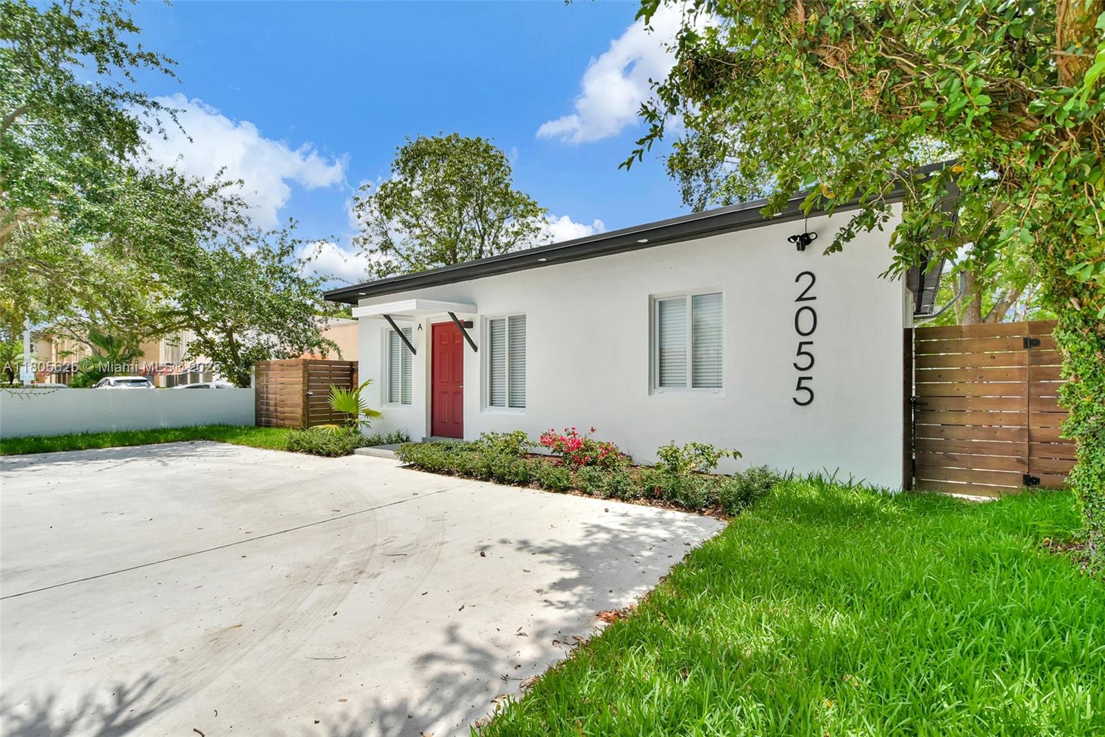 ARCH CREEK HIGHLANDS - Residential Income