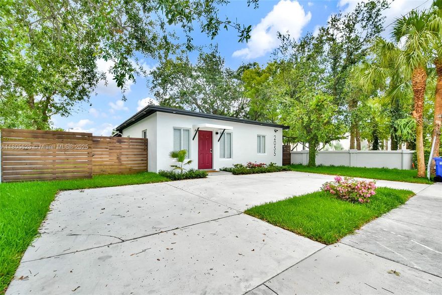 Unique Opportunity – Two Separate Structures on One Folio in Prime Location!
This fully renovated property offers incredible flexibility with two distinct buildings under one folio, ideal for both residential or commercial use. Featuring impact windows, stainless steel appliances, and a lush, landscaped patio, the possibilities are endless—whether you're envisioning a multi-unit rental, office space, or retail concept. Situated in one of the most convenient areas near Target, Sole Mia, The Reserve Padel, and just minutes from Aventura Mall. Plenty of on-site parking and excellent visibility make this a standout investment.