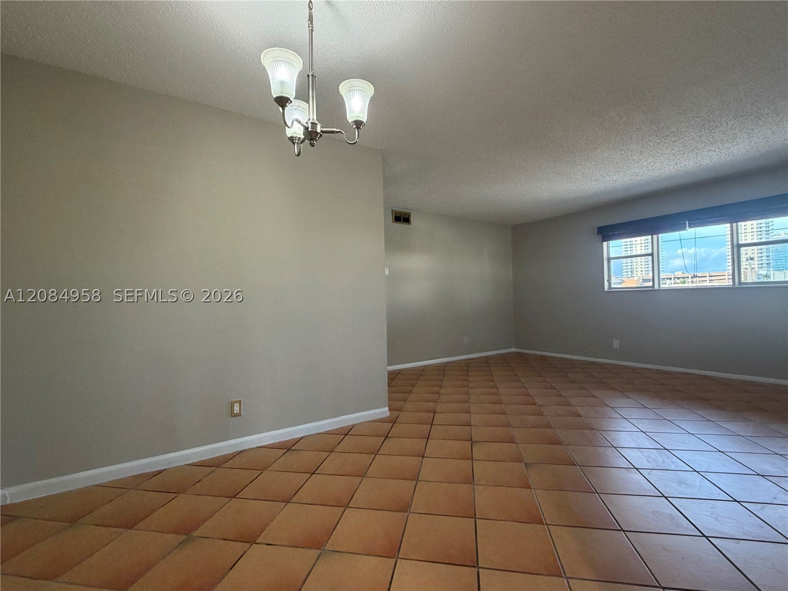 250 Layne Blvd 310