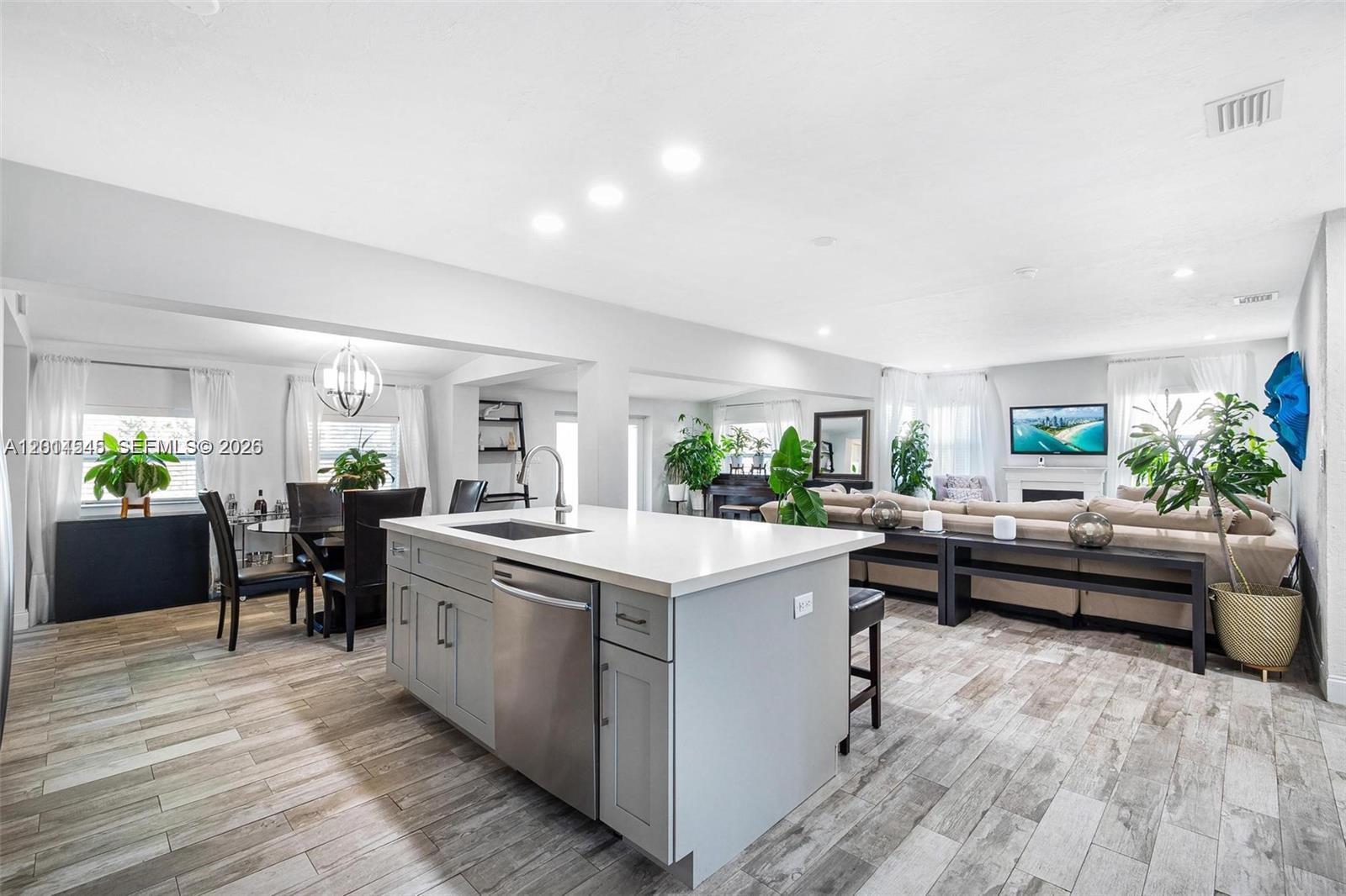 REVISED PLAT OF SHENANDOA - Residential Lease