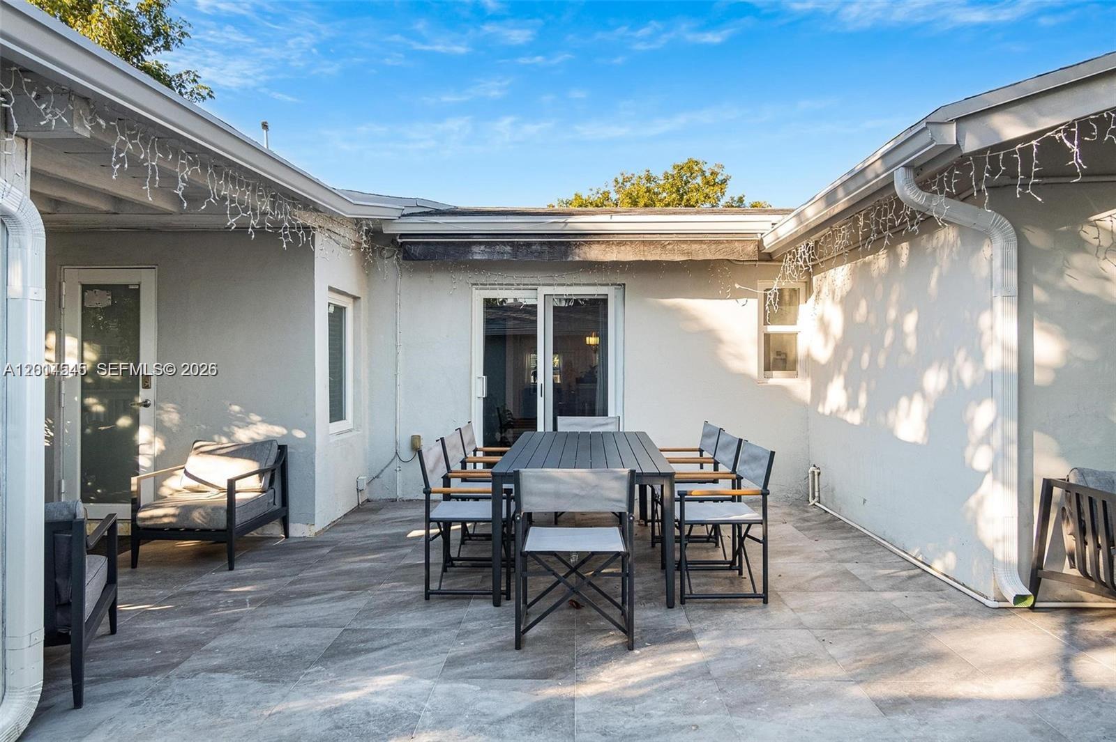 REVISED PLAT OF SHENANDOA - Residential Lease