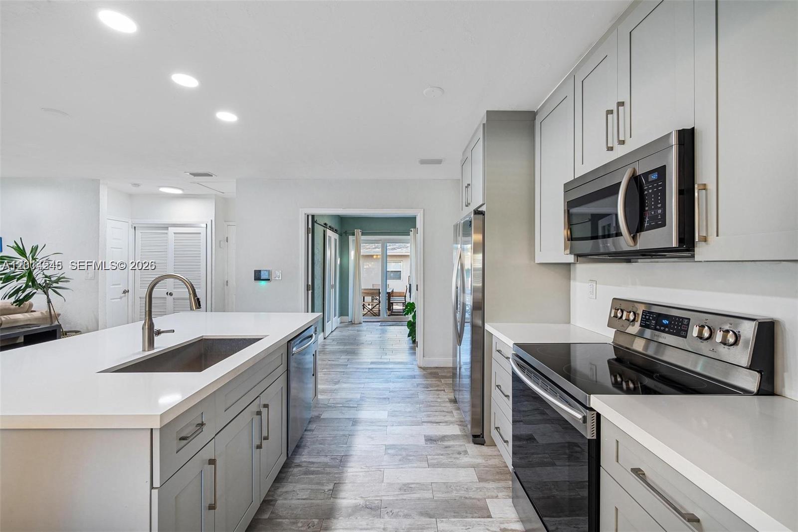 REVISED PLAT OF SHENANDOA - Residential Lease