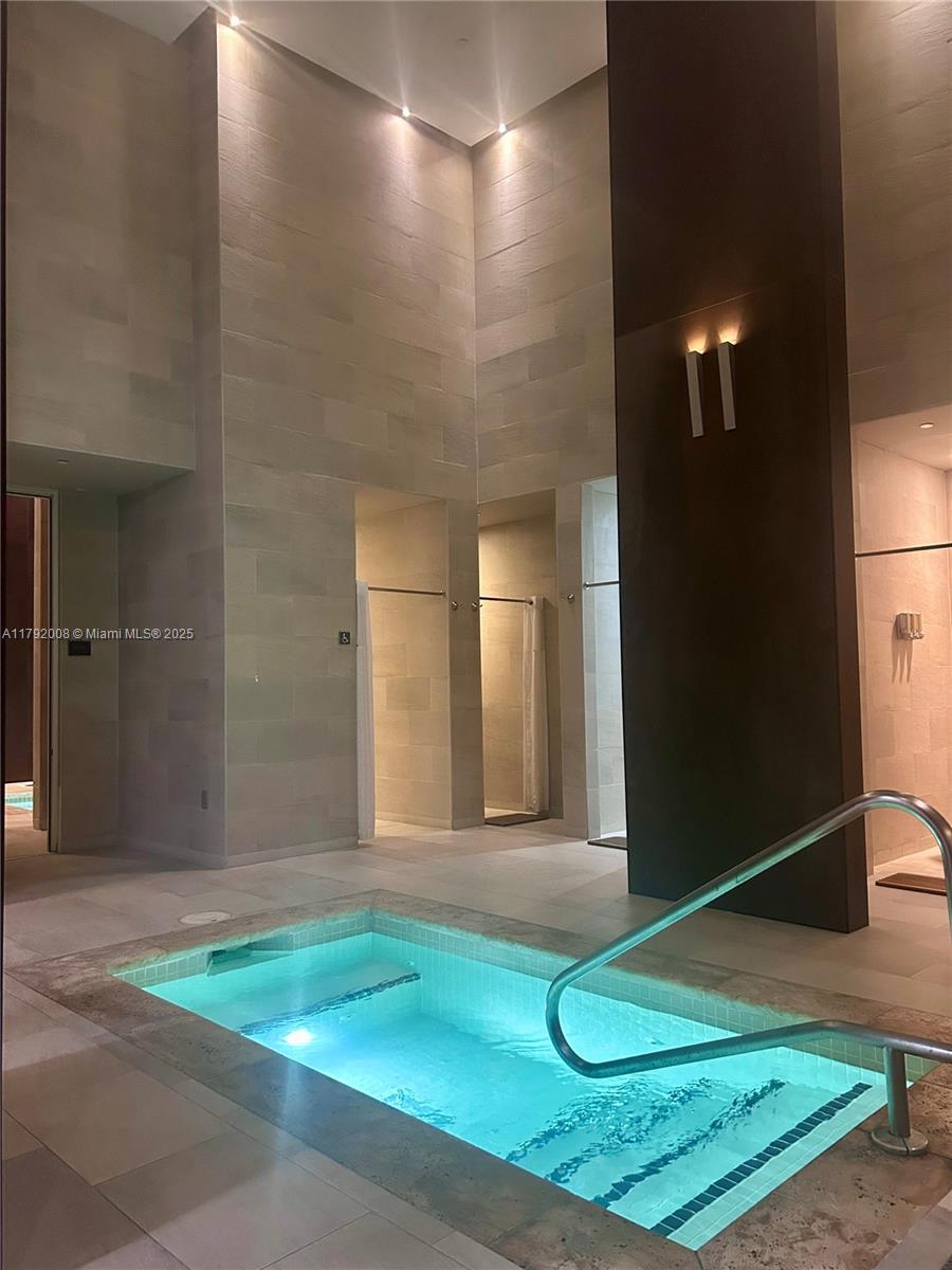 BEACH CLUB TWO CONDO - Residential Lease