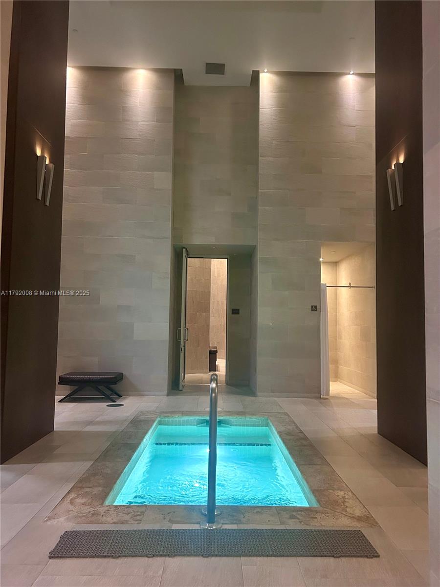 BEACH CLUB TWO CONDO - Residential Lease