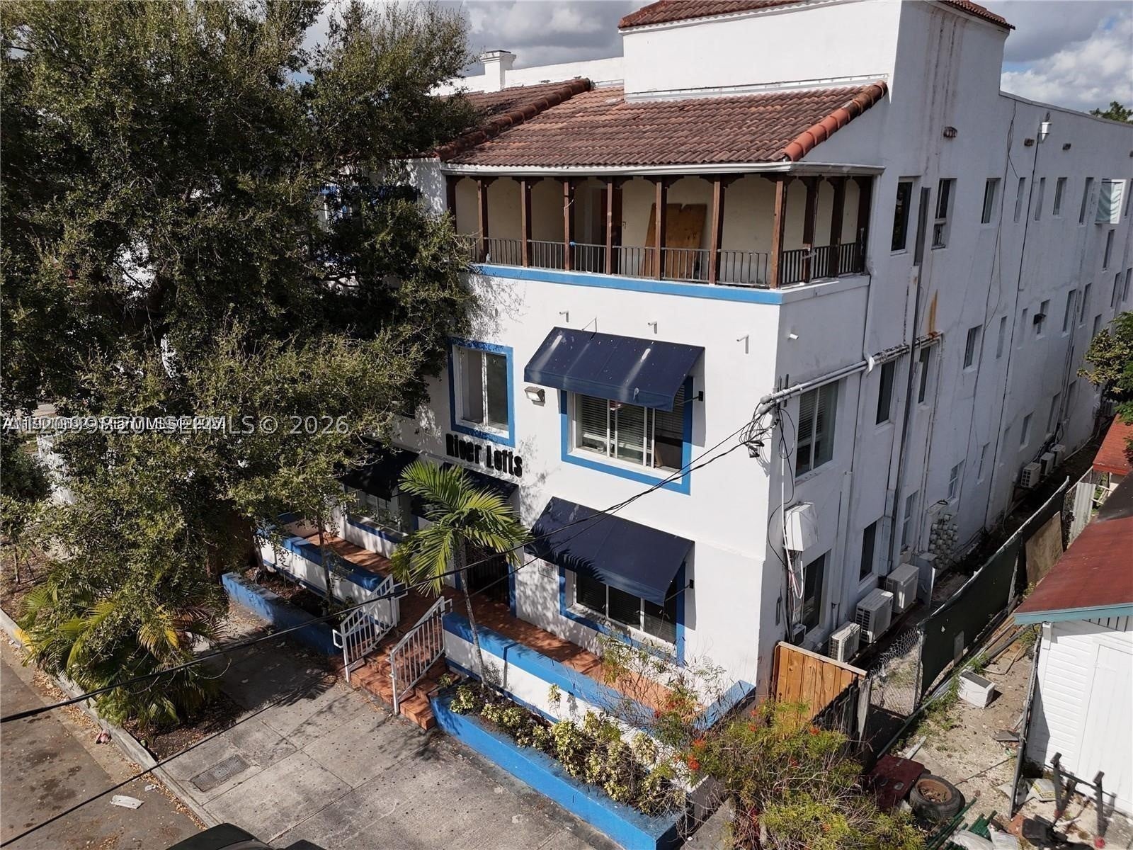 1021 NW 3rd St 206