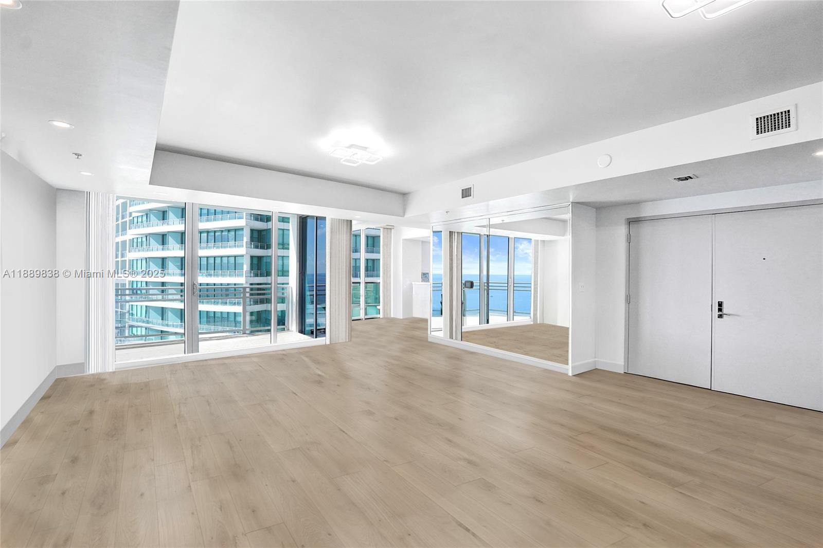 DIPLOMAT OCEANFRONT RESID - Residential Lease