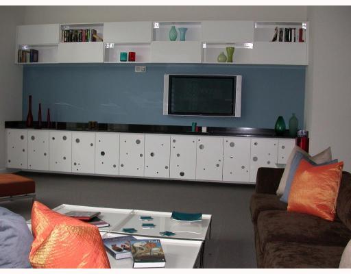 VENTURE AT AVENTURA WEST - Residential Lease