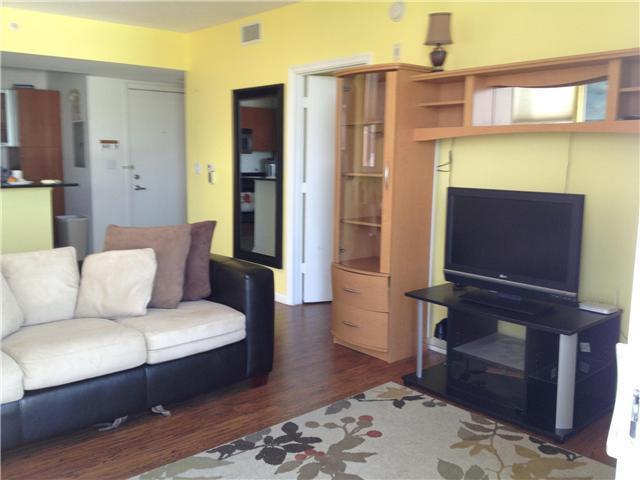 VENTURE AT AVENTURA WEST - Residential Lease