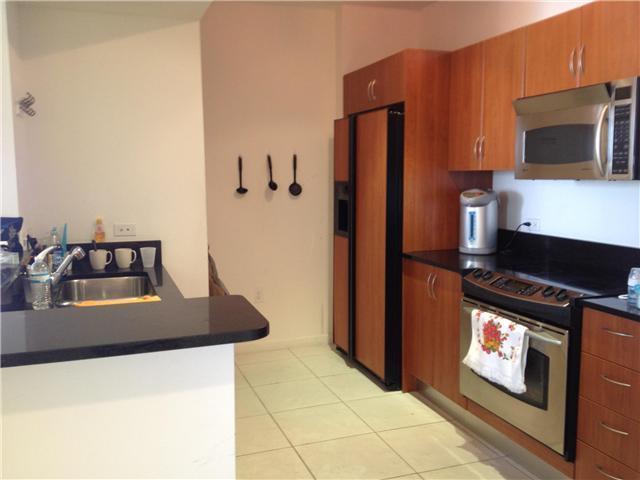 VENTURE AT AVENTURA WEST - Residential Lease
