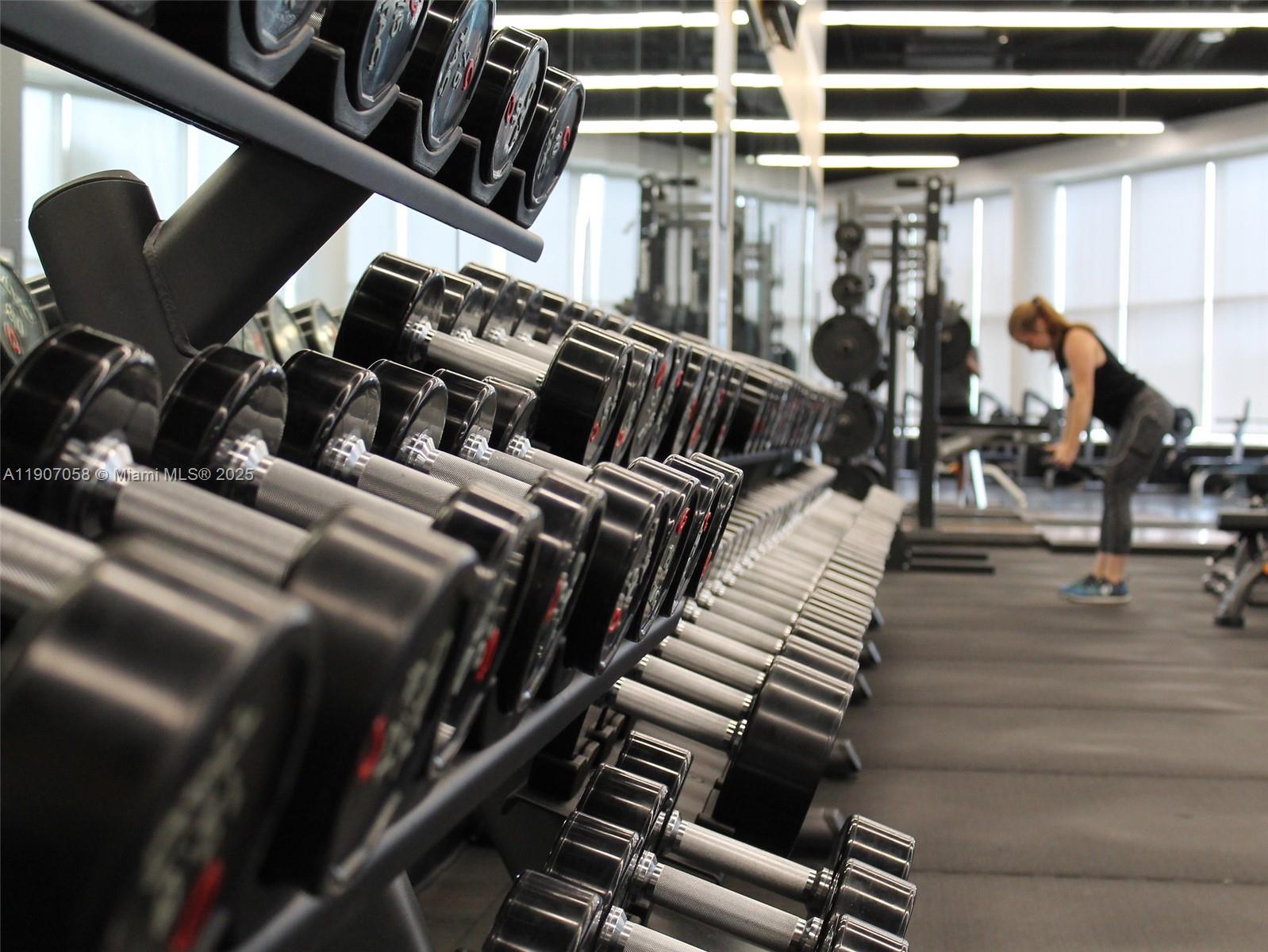 BRICKELL HEIGHTS EAST CON - Residential Lease