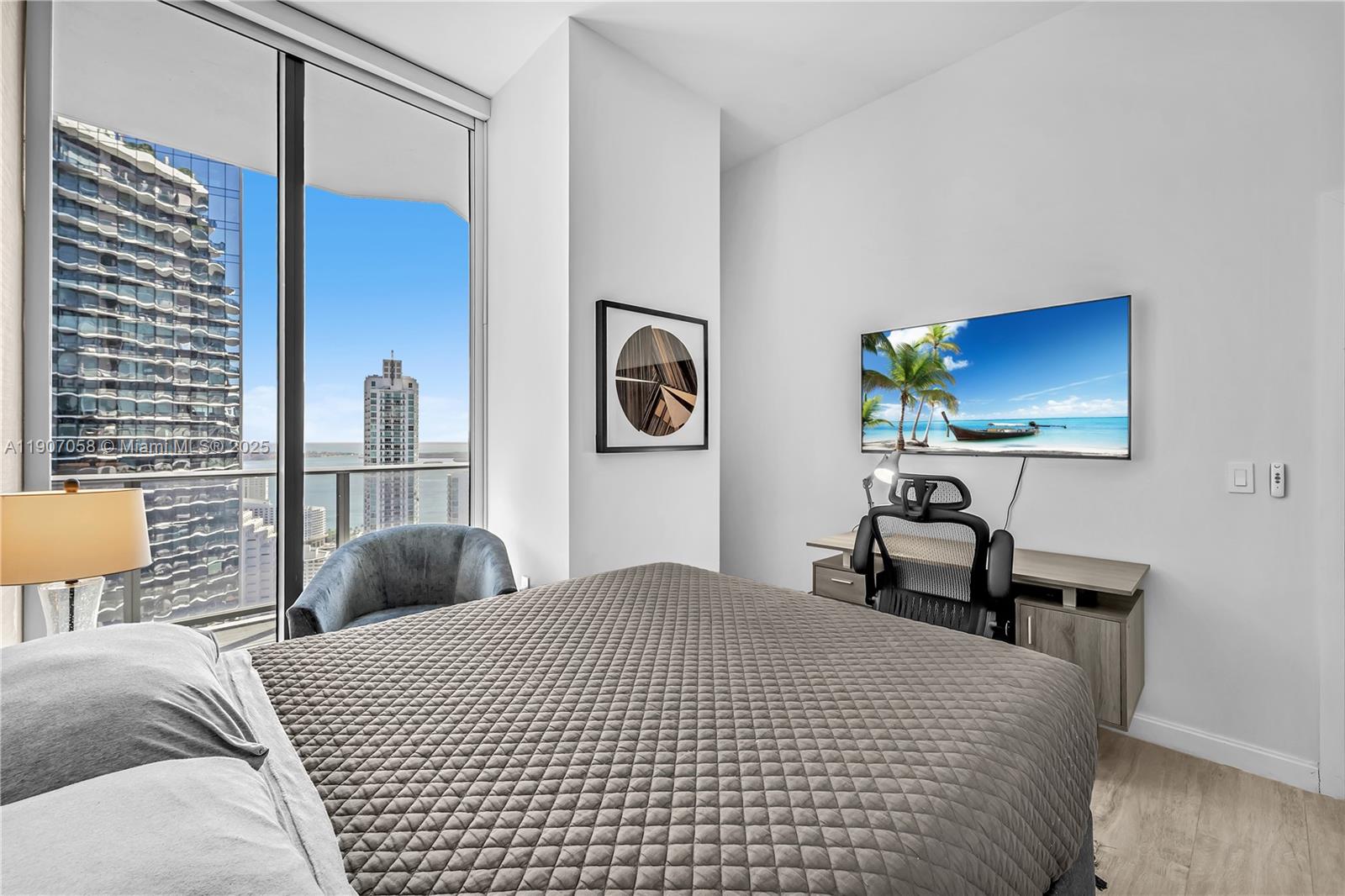 BRICKELL HEIGHTS EAST CON - Residential Lease