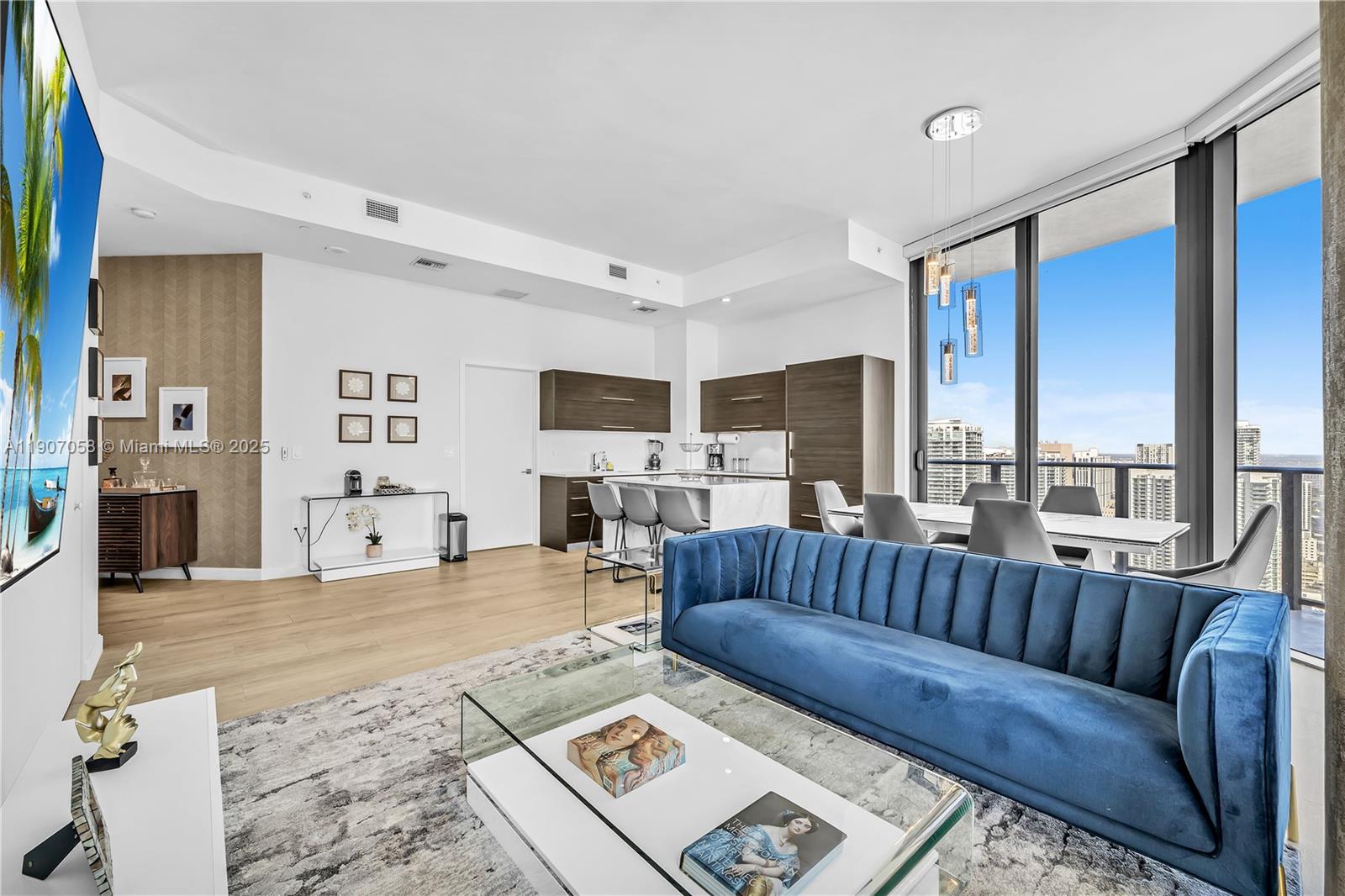 BRICKELL HEIGHTS EAST CON - Residential Lease