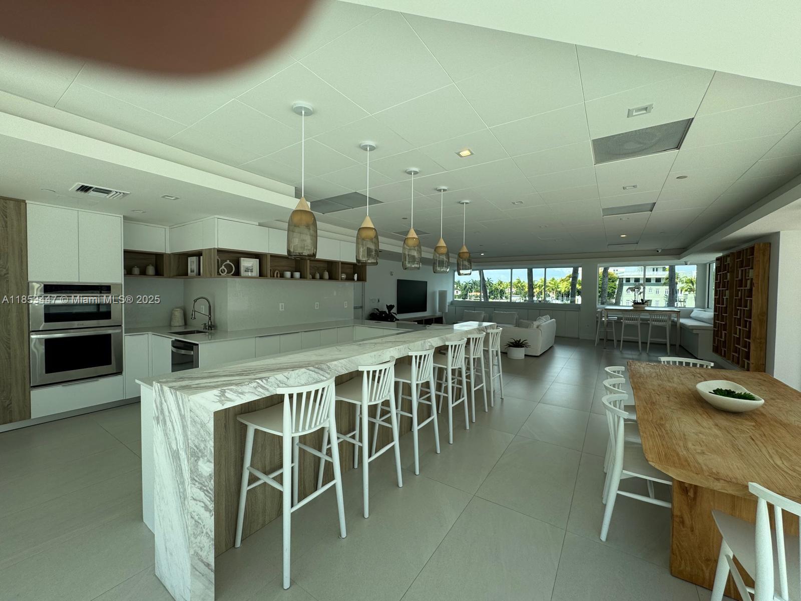 THE GRANDVIEW CONDO - Residential