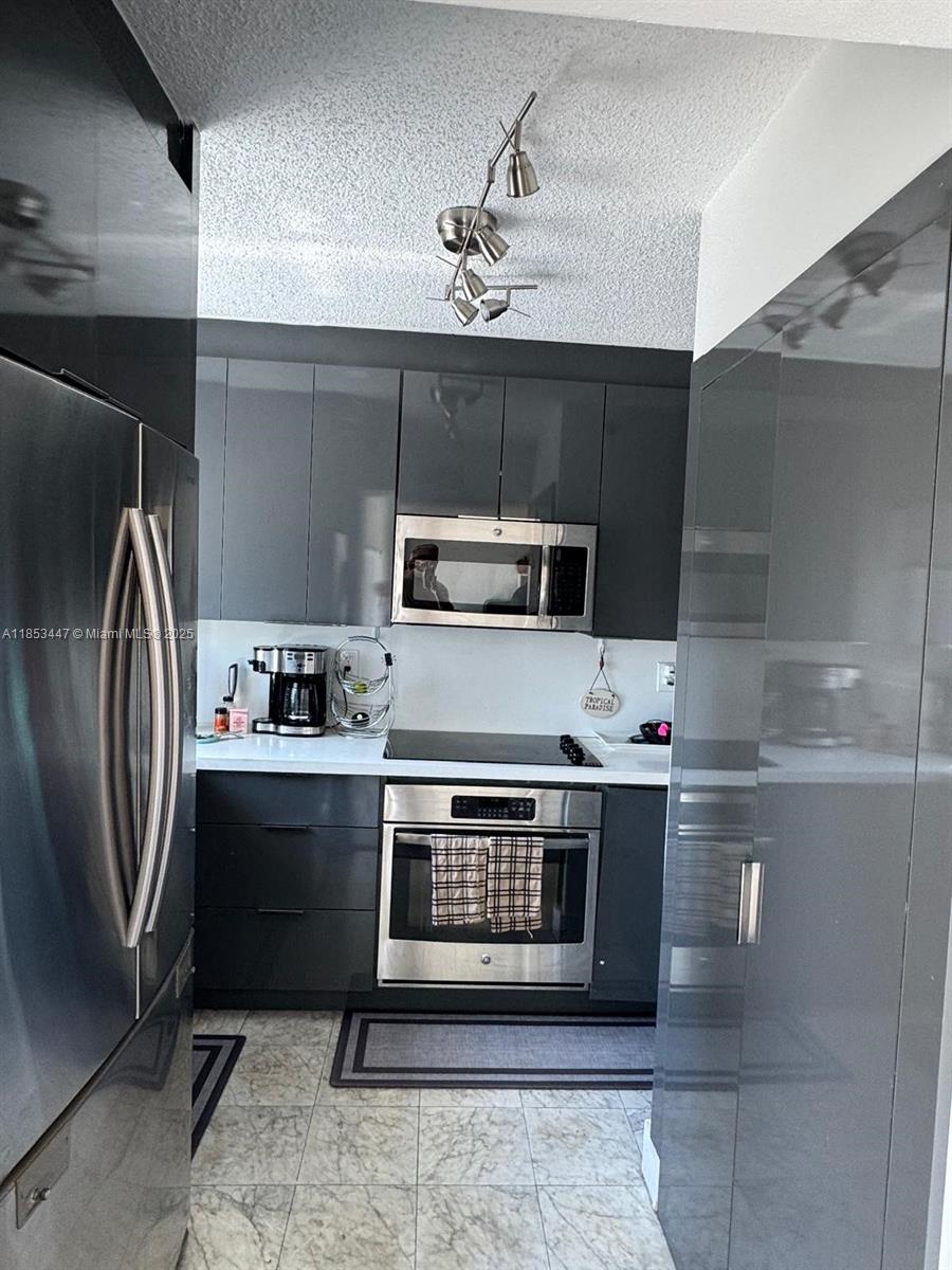 THE GRANDVIEW CONDO - Residential