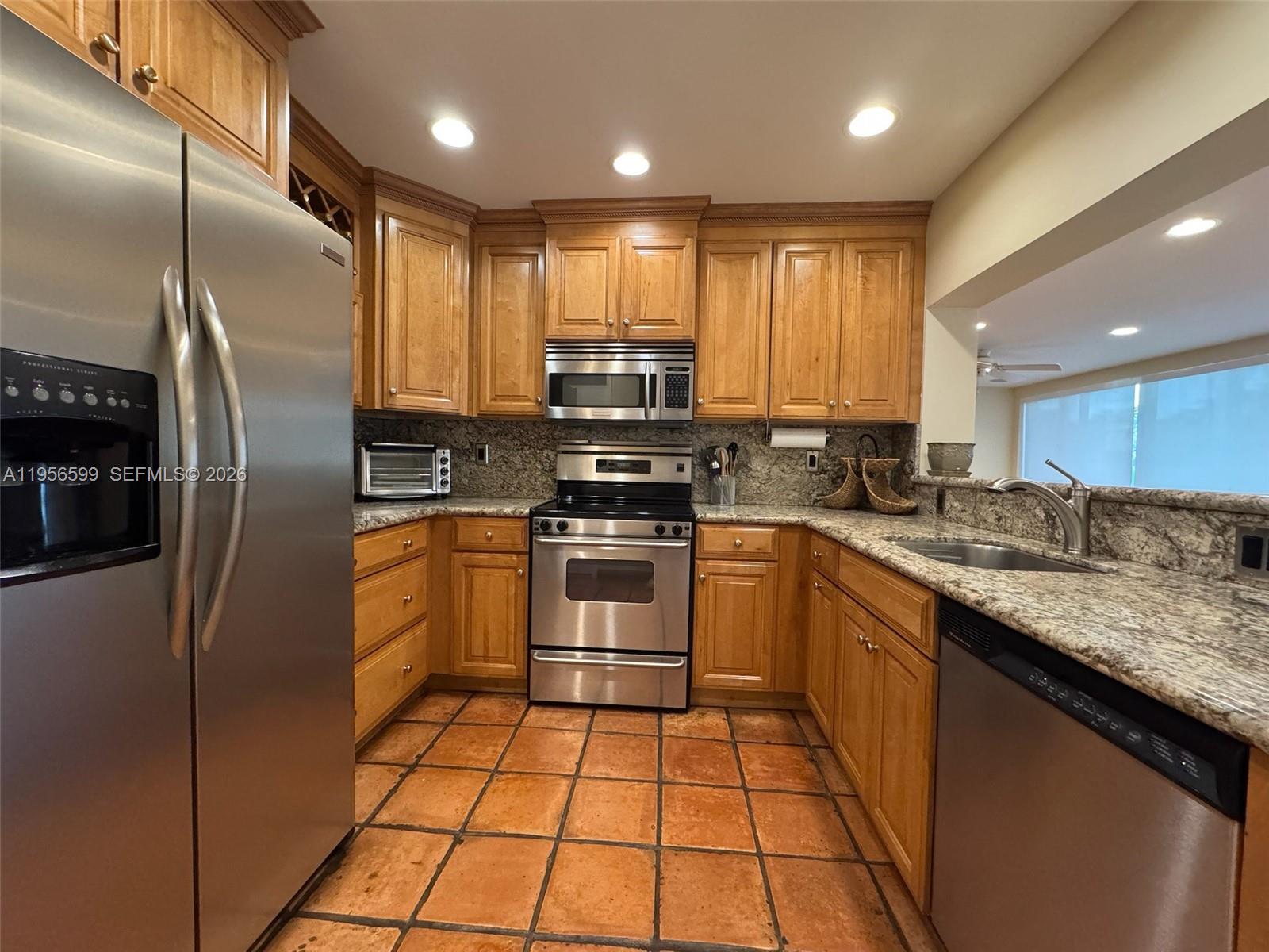 FORT KNOX ESTS - Residential