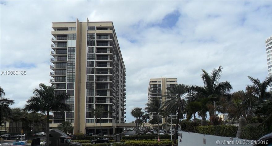 DESIRABLE GATED COMPLEX ON WEST SIDE OF S. OCEAN DRIVE W/EASY BEACH ACCESS.  SPACIOUS 2/2
UPGRADED KITCHEN, WOOD CABINETS, GRANITE COUNTERS AND STANLESS STEEL APPLIANCES. LARGE PANTRY, UPGRADED BATHROOMS. DEEDED COVERED PARKING SPACE.  BEAUTIFUL INTRACOASTAL VIEWS AND SPECTACULAR EVENING SUNSETS.  AMENTIES INCLUDE HEATED SALT WATER POOL, TENNIS, BARBECUE AREA, FITNESS CENTER, BILLARDS, COMMUNITY ROOM W/FULL KITCHEN, EXTRA STORAGE. CONVENIENT TO SHOPPING, RESTAURANTS & AIRPORT.  EASY TO SHOW