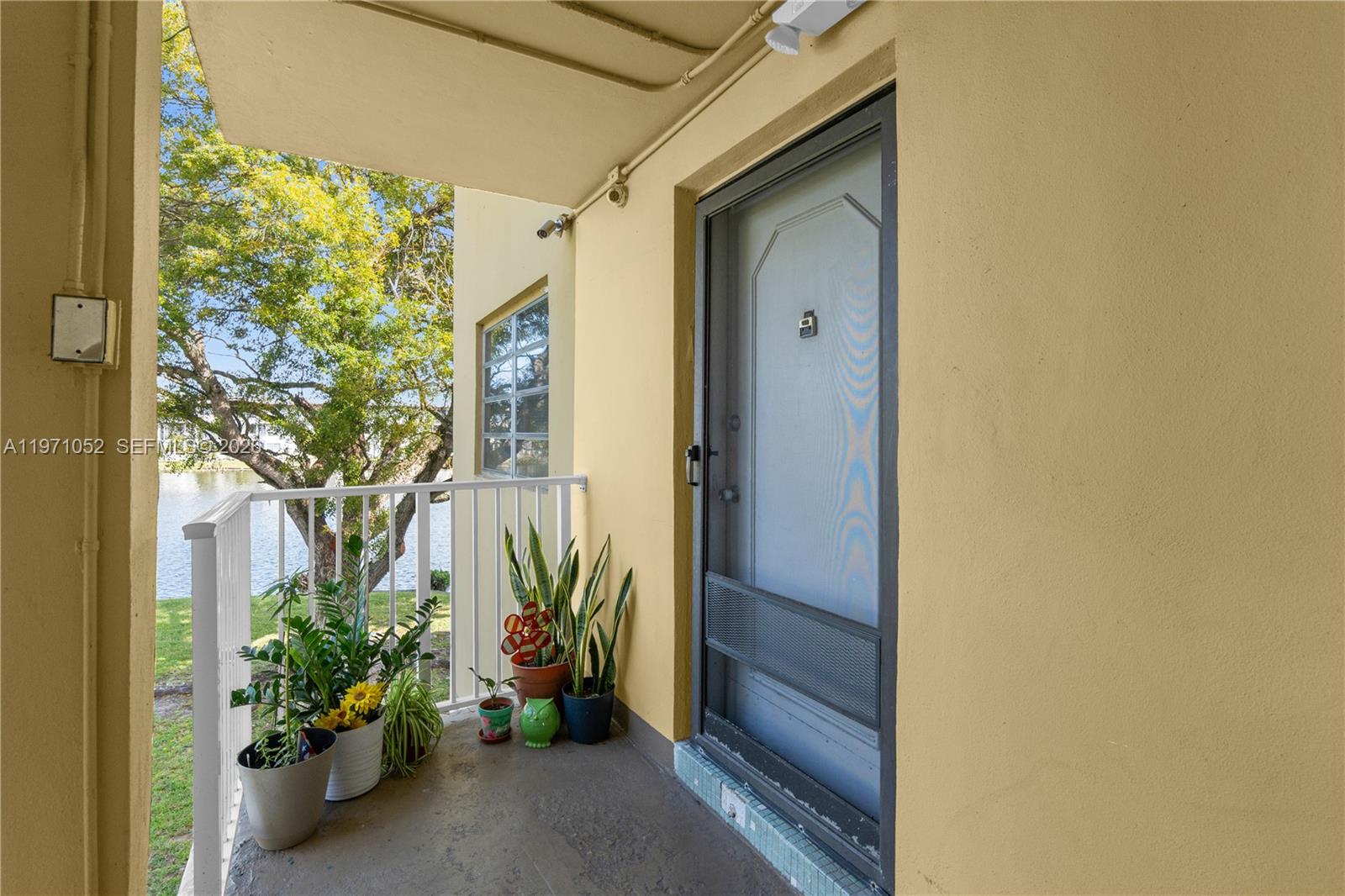 FIFTH FORUM CONDO - Residential