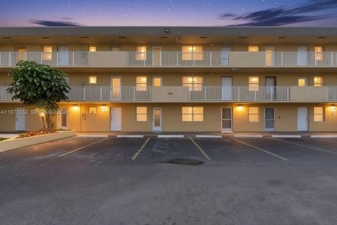 1302 NE 191st St A221 Miami FL 33179