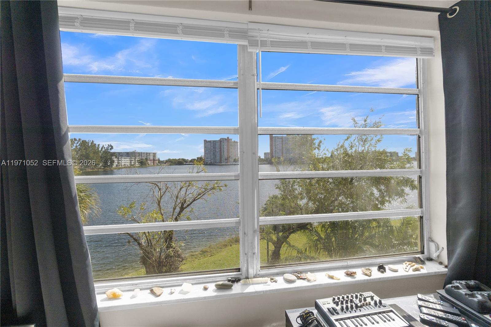 FIFTH FORUM CONDO - Residential