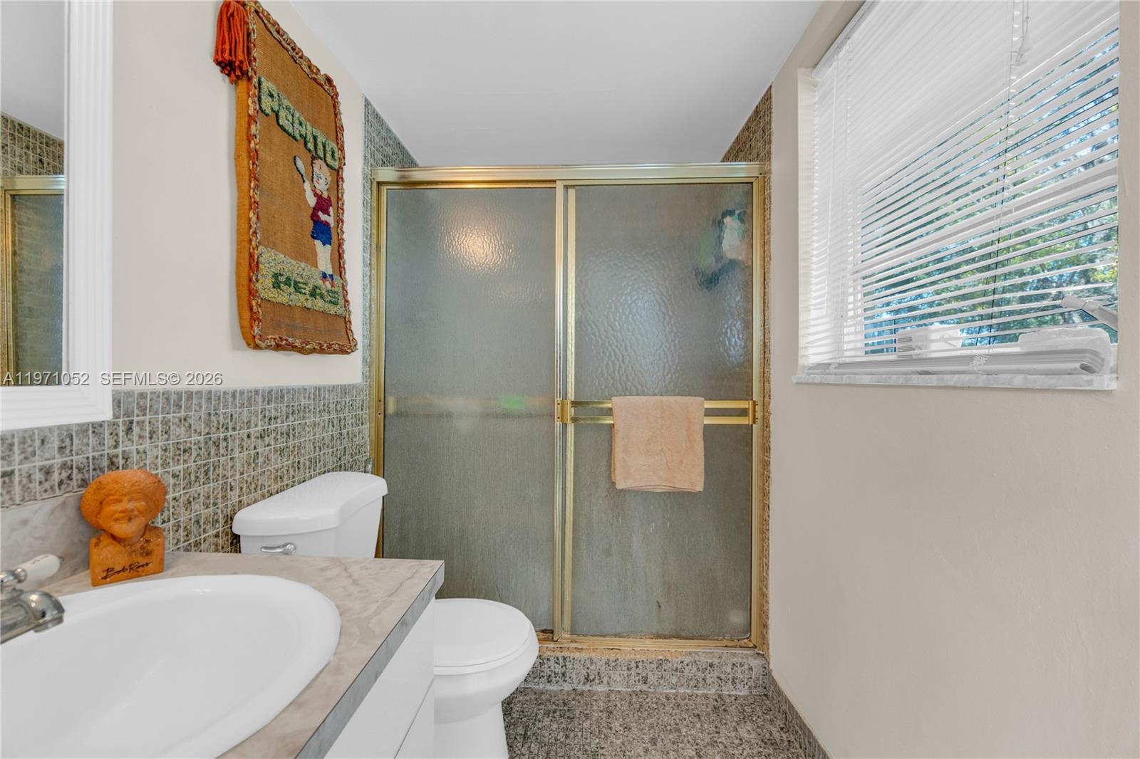 FIFTH FORUM CONDO - Residential