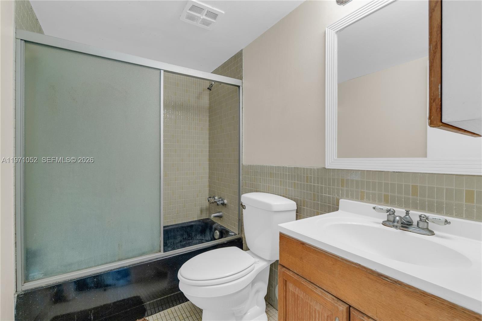 FIFTH FORUM CONDO - Residential