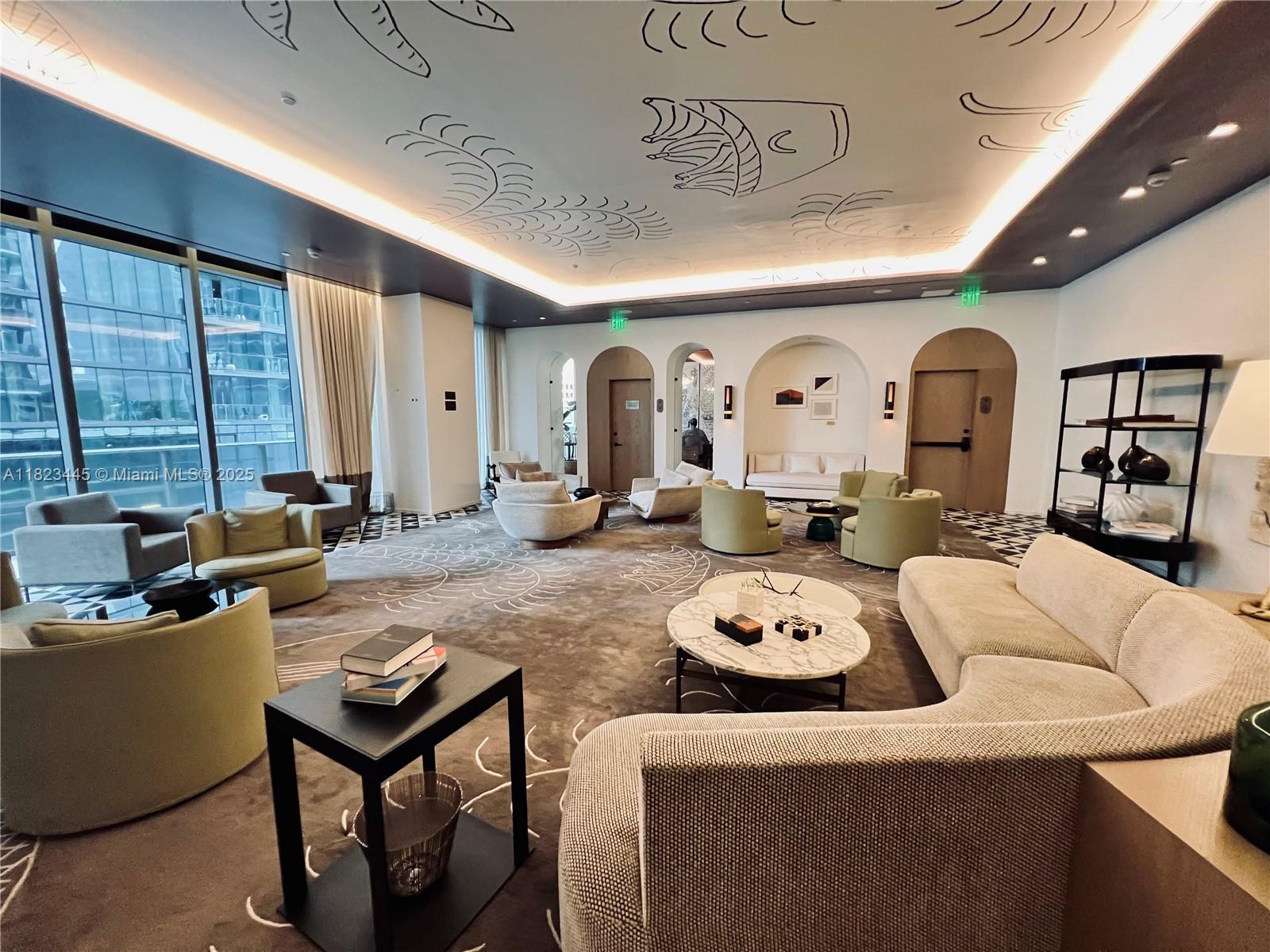 801 SMA RESIDENCES CONDO - Residential