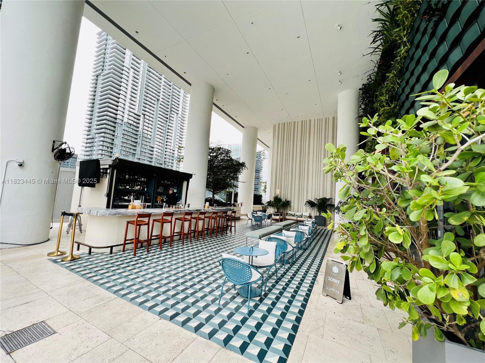801 SMA RESIDENCES CONDO - Residential