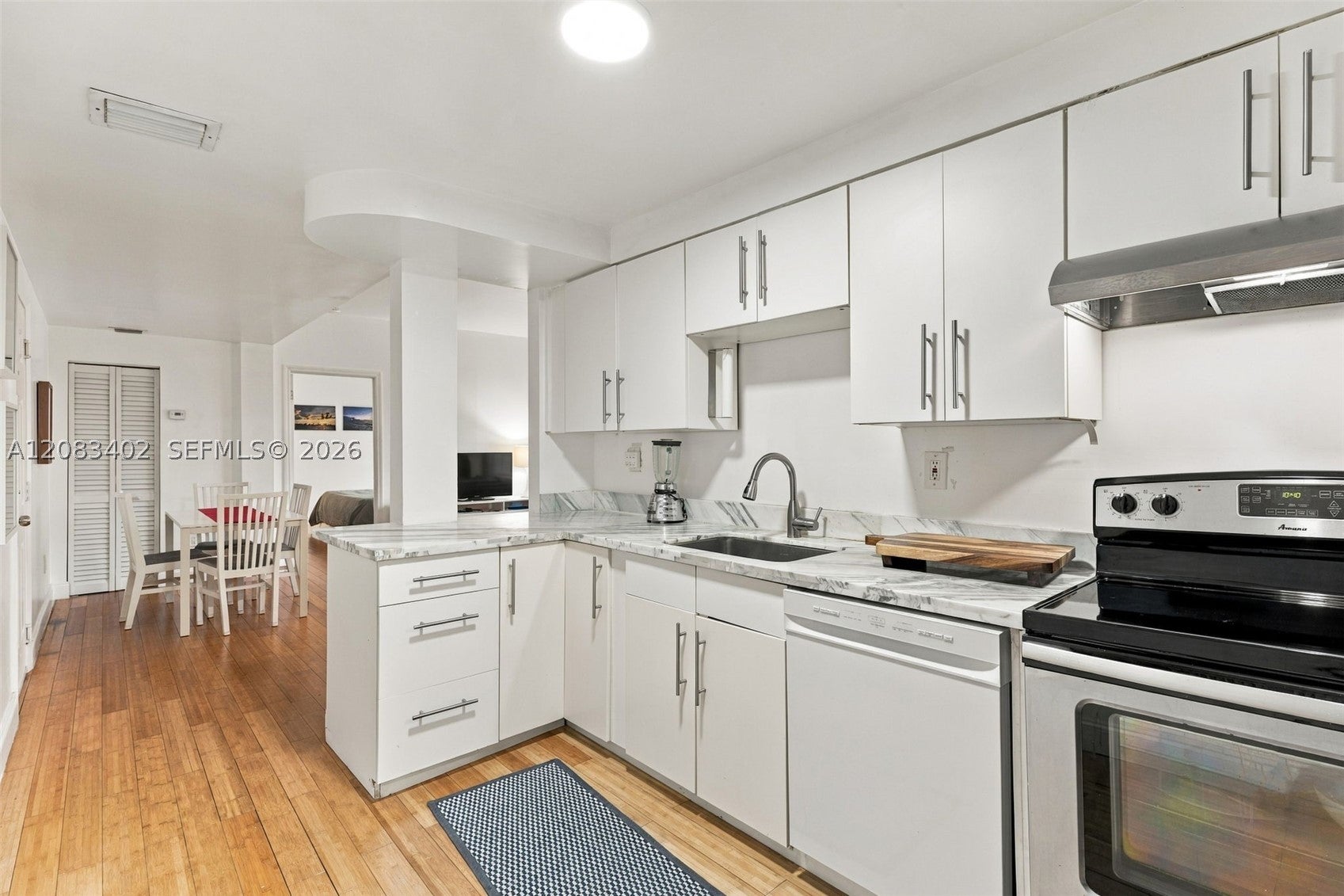1051 Meridian Ave 1E