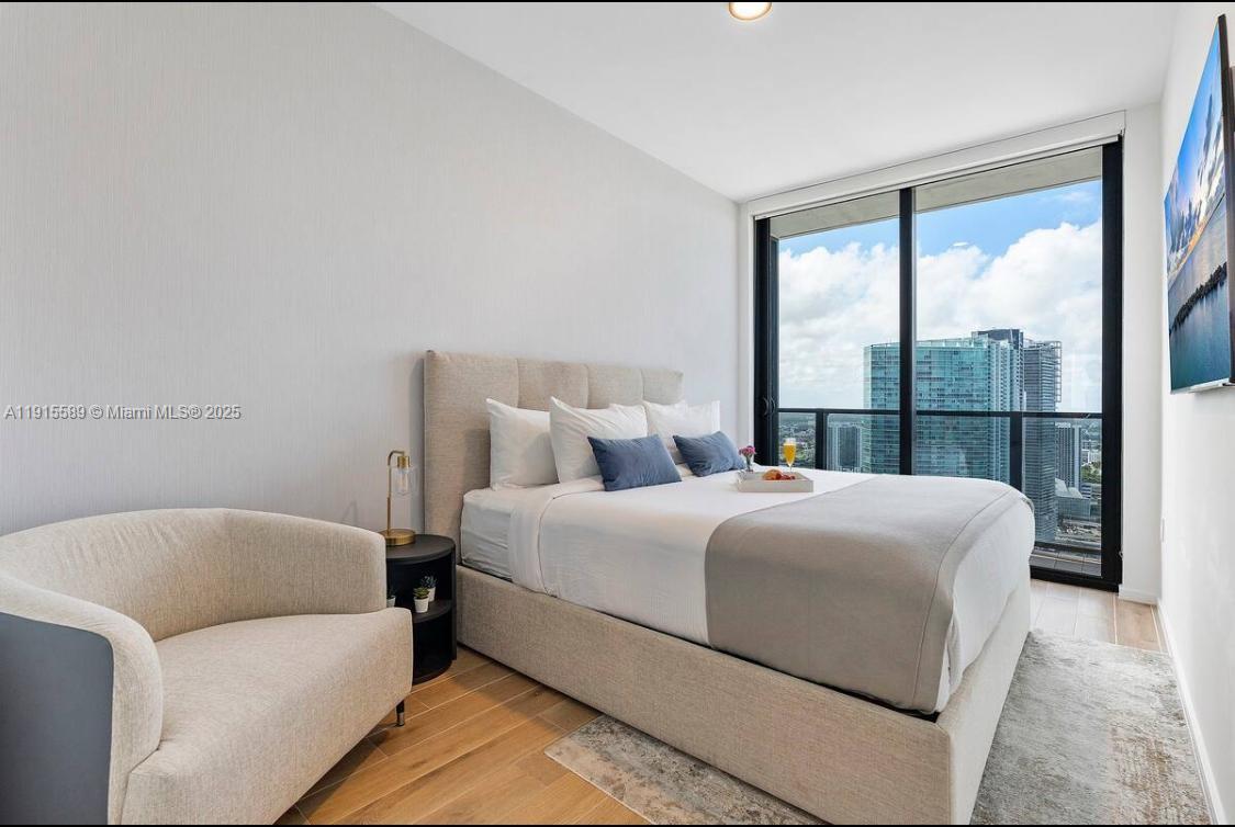 The Elser Hotel & Residenc - Residential Lease