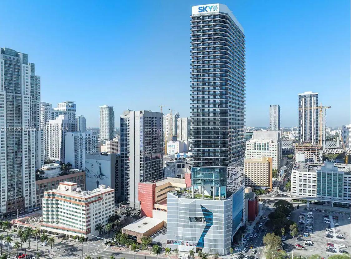 The Elser Hotel & Residenc - Residential Lease