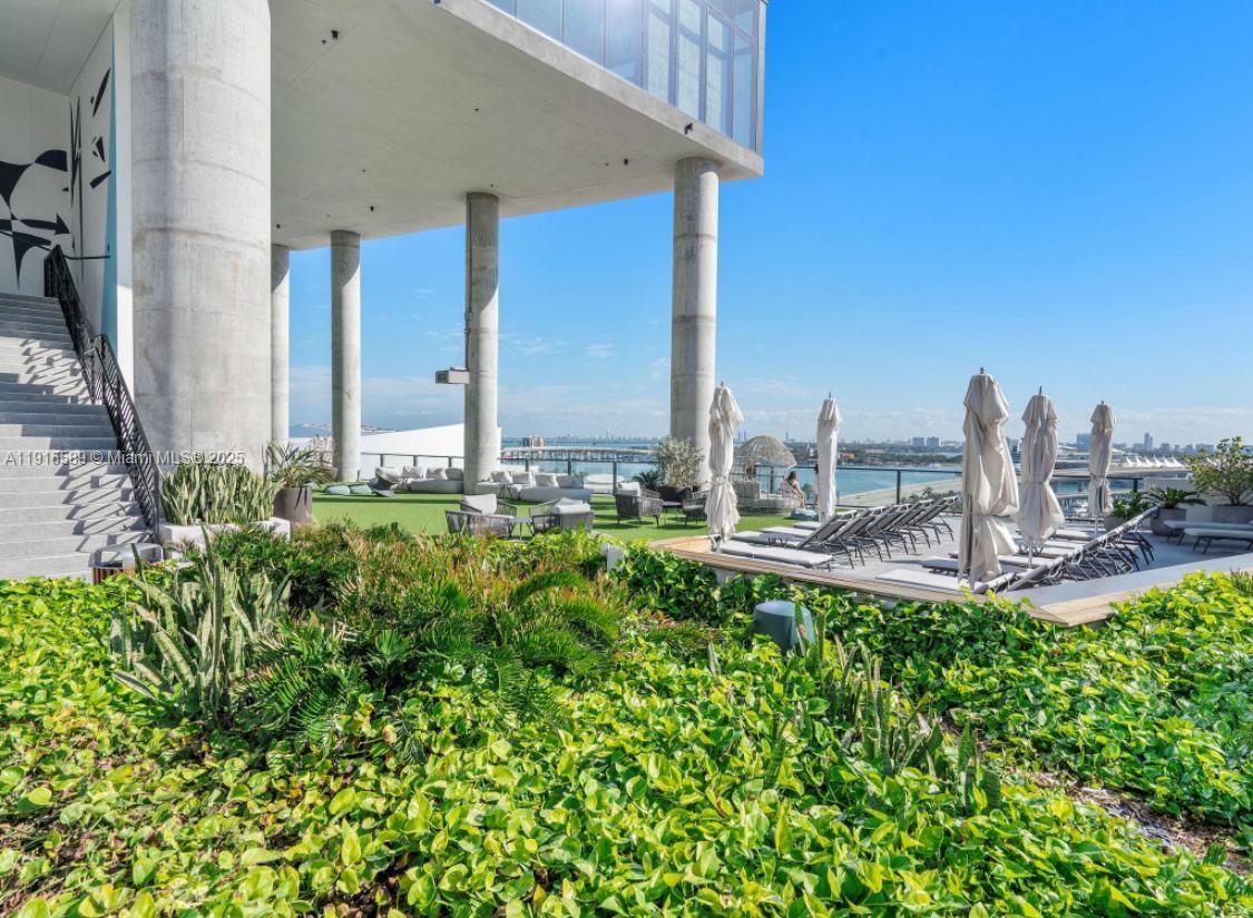 The Elser Hotel & Residenc - Residential Lease