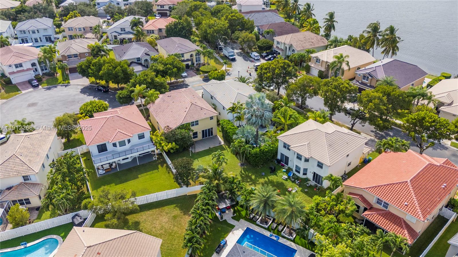 SILVER SHORES (PARCELS H - Residential