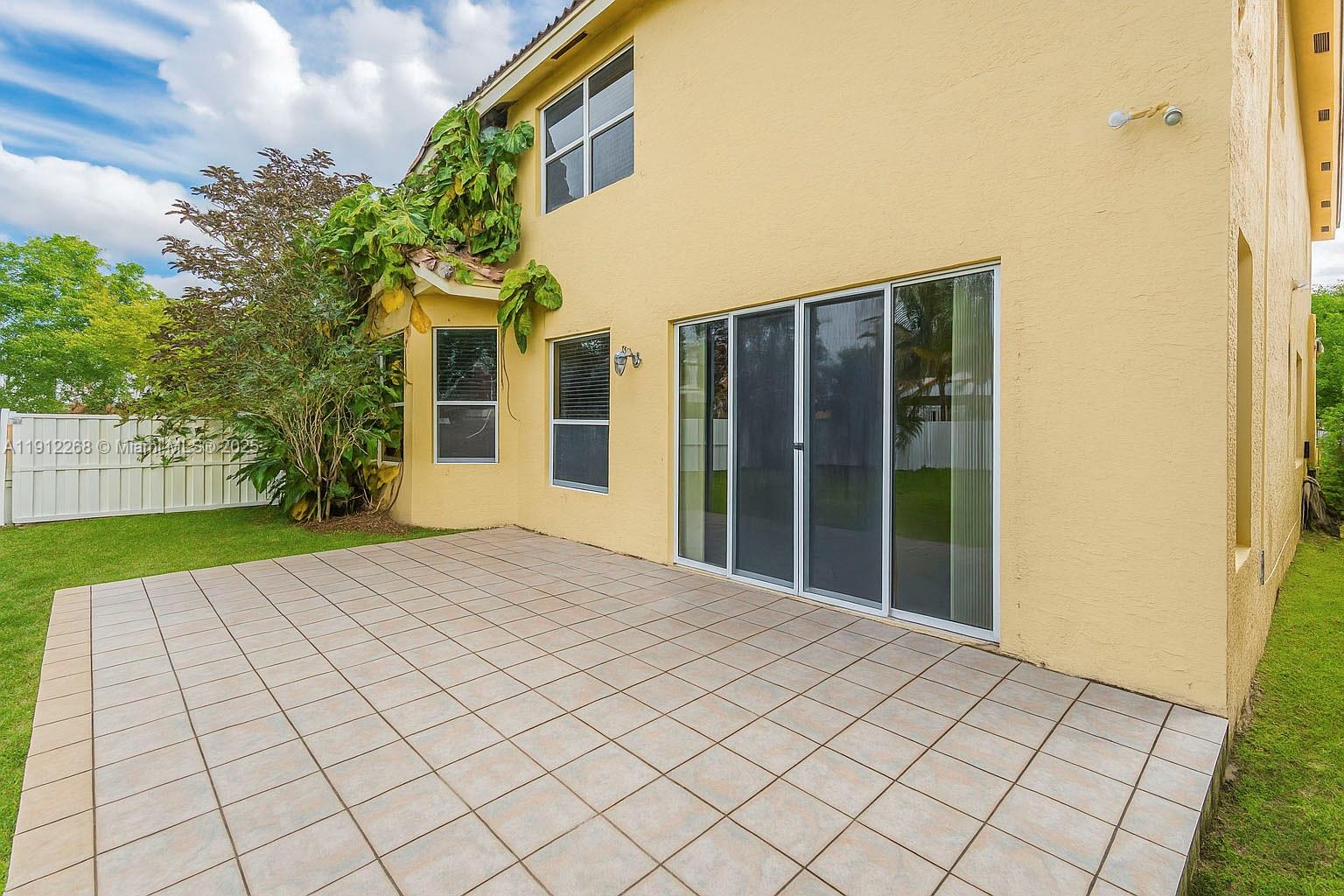 SILVER SHORES (PARCELS H - Residential