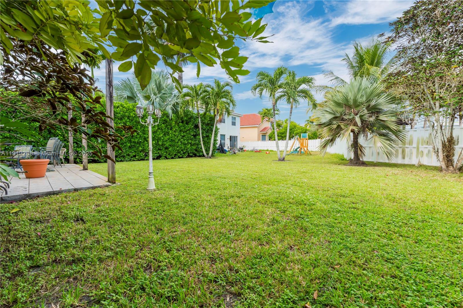 SILVER SHORES (PARCELS H - Residential