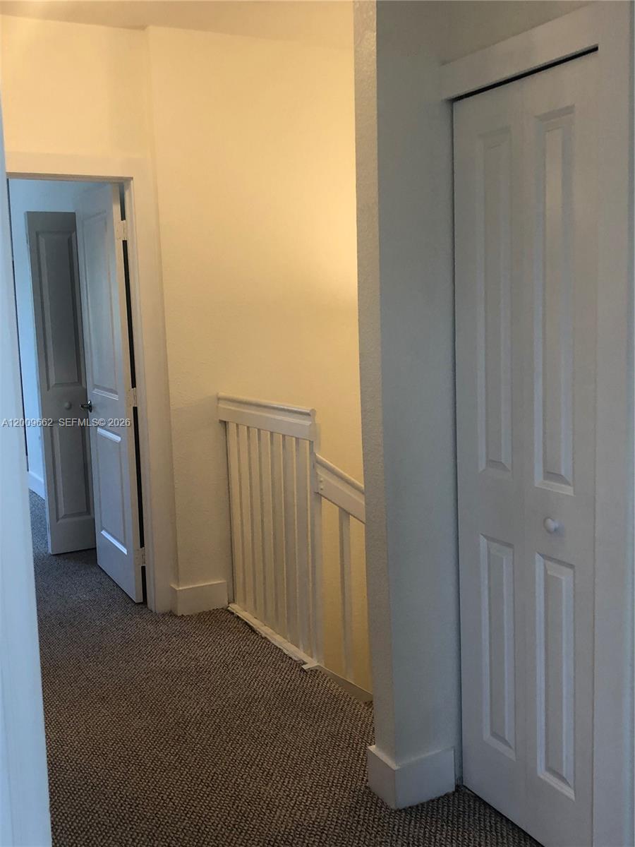 HIDDEN LAKE TOWNHOMES - Residential Lease