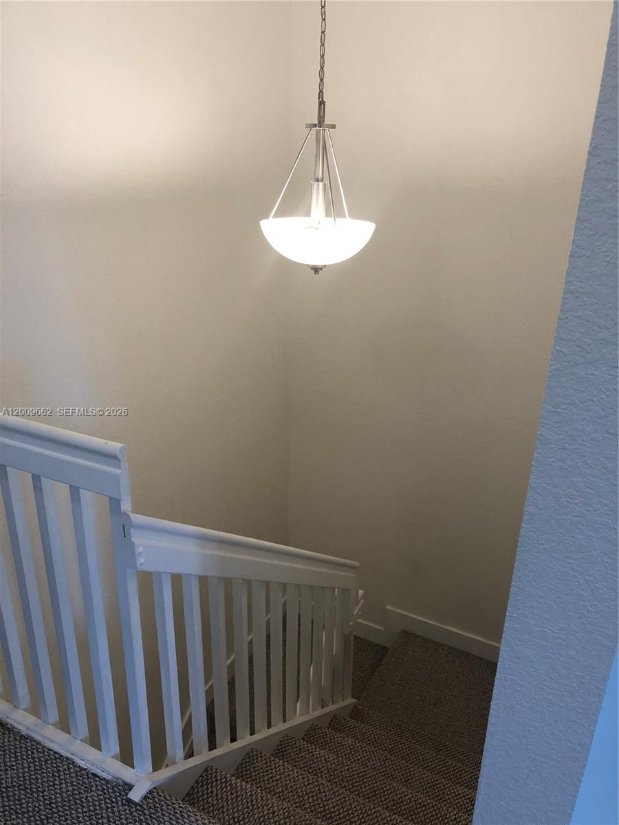 HIDDEN LAKE TOWNHOMES - Residential Lease